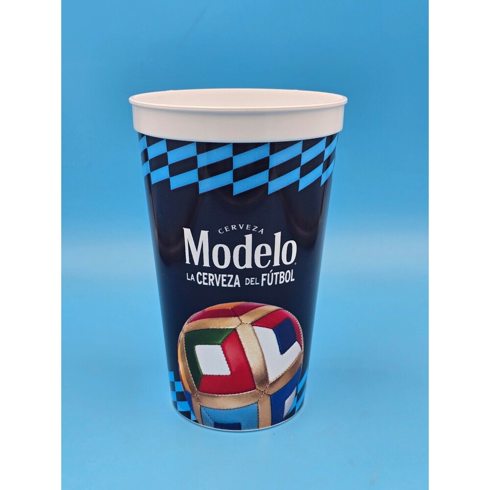 Modelo "La Cerveza del Fútbol" promotional plastic stadium cup